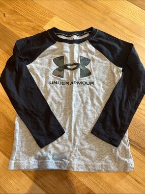 Under Armour Gray Tee with Black Raglan Sleeves and Camo Logo